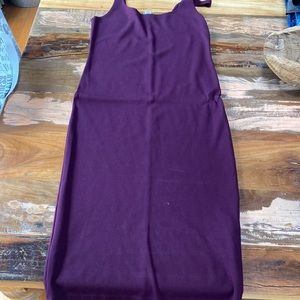 3 item bundle for $15✨ Body con midi dress